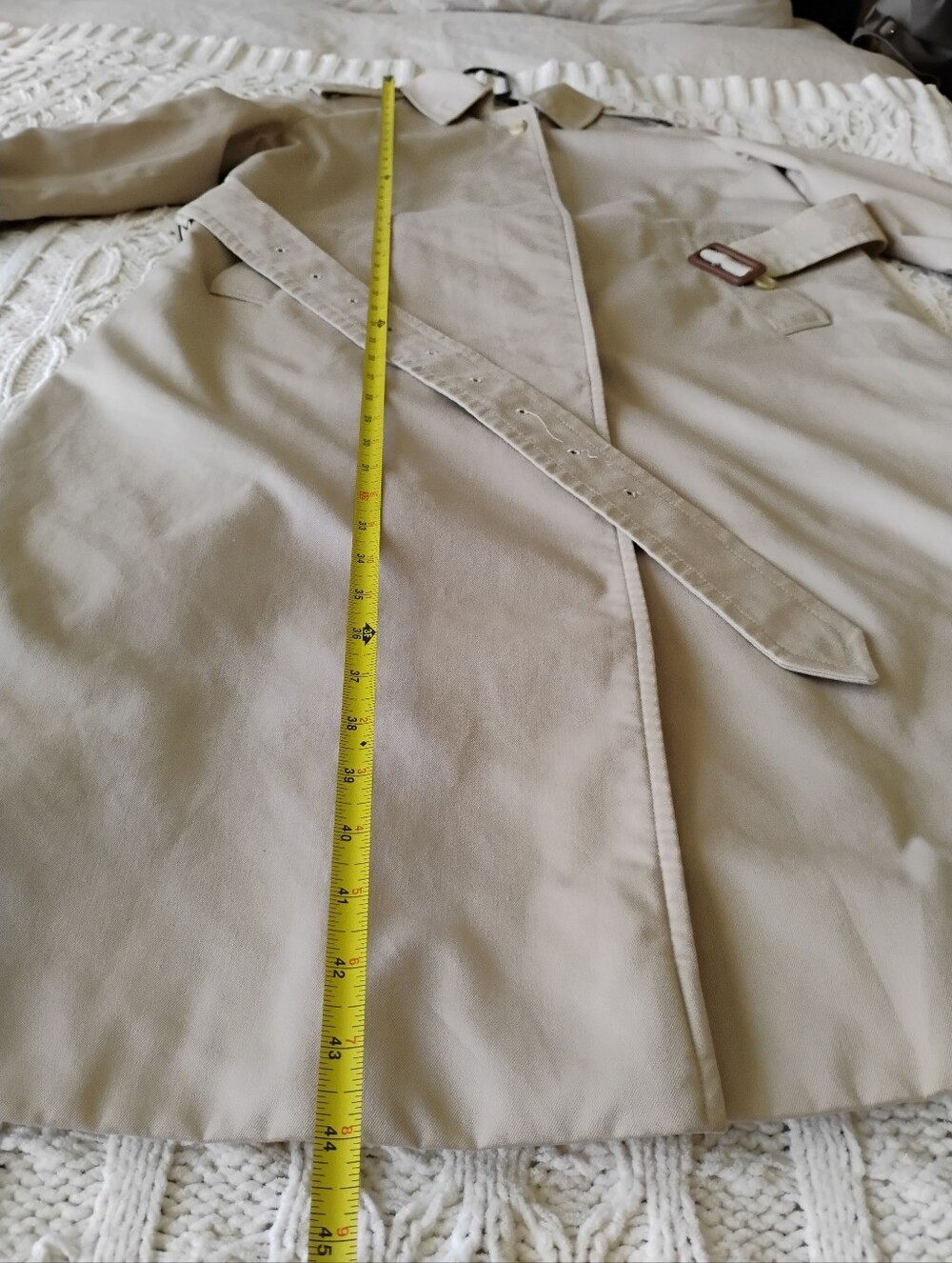 Vintage Burberry Cream/Tan Long Trench Coat with Signature Check Lining - Picture 13 of 14